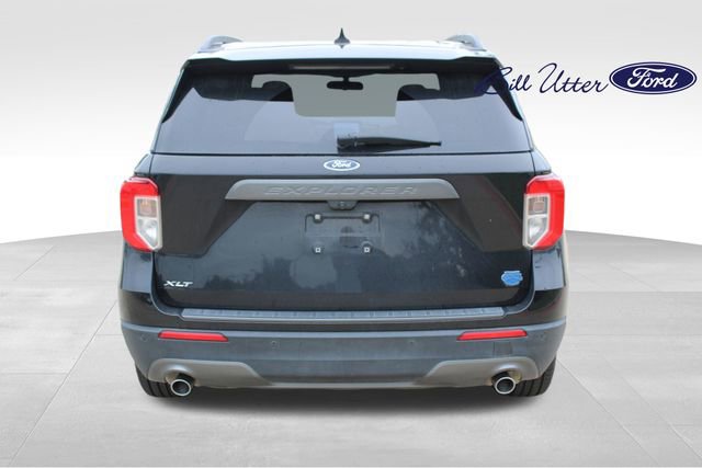 Certified 2022 Ford Explorer XLT w/ Equipment Group 202A RWD image 6