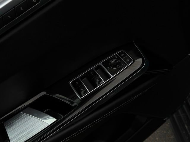 Used 2026 Cadillac Escalade Platinum Sport image 20