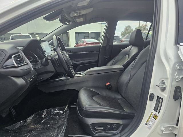 Used 2023 Toyota Camry XSE image 12
