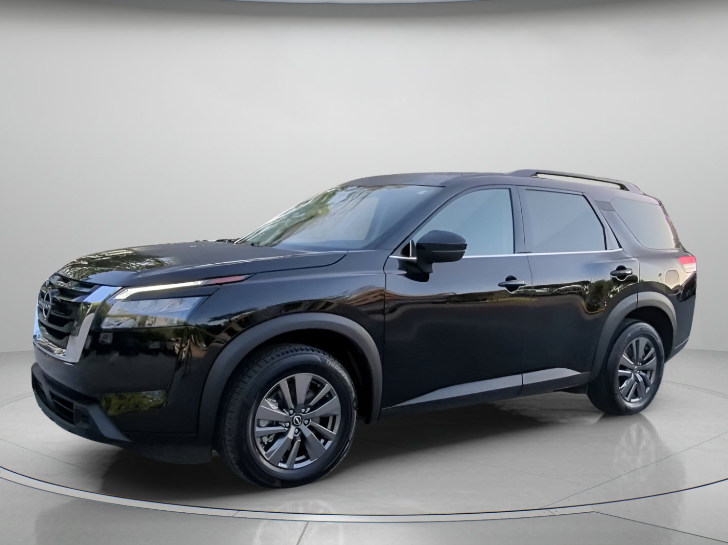 Used 2024 Nissan Pathfinder SV FWD image 13