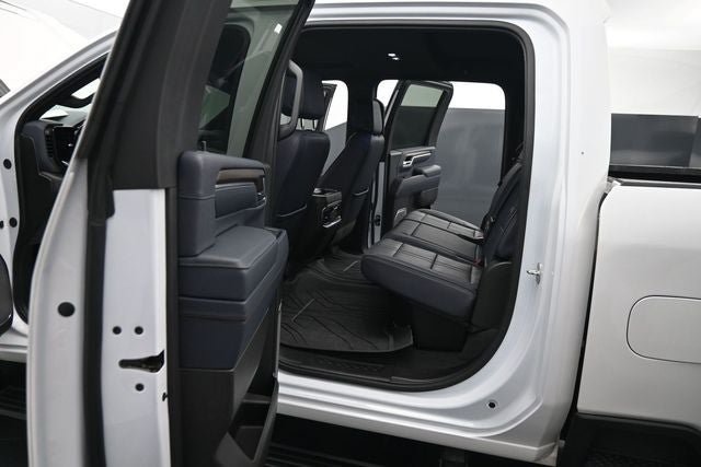 Used 2025 Chevrolet Silverado 3500 High Country w/ High Country Premium Package AWD/4WD image 17