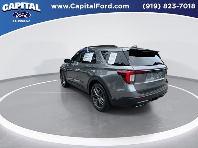 Certified 2025 Ford Explorer ST-Line w/ Premium Package RWD image 6