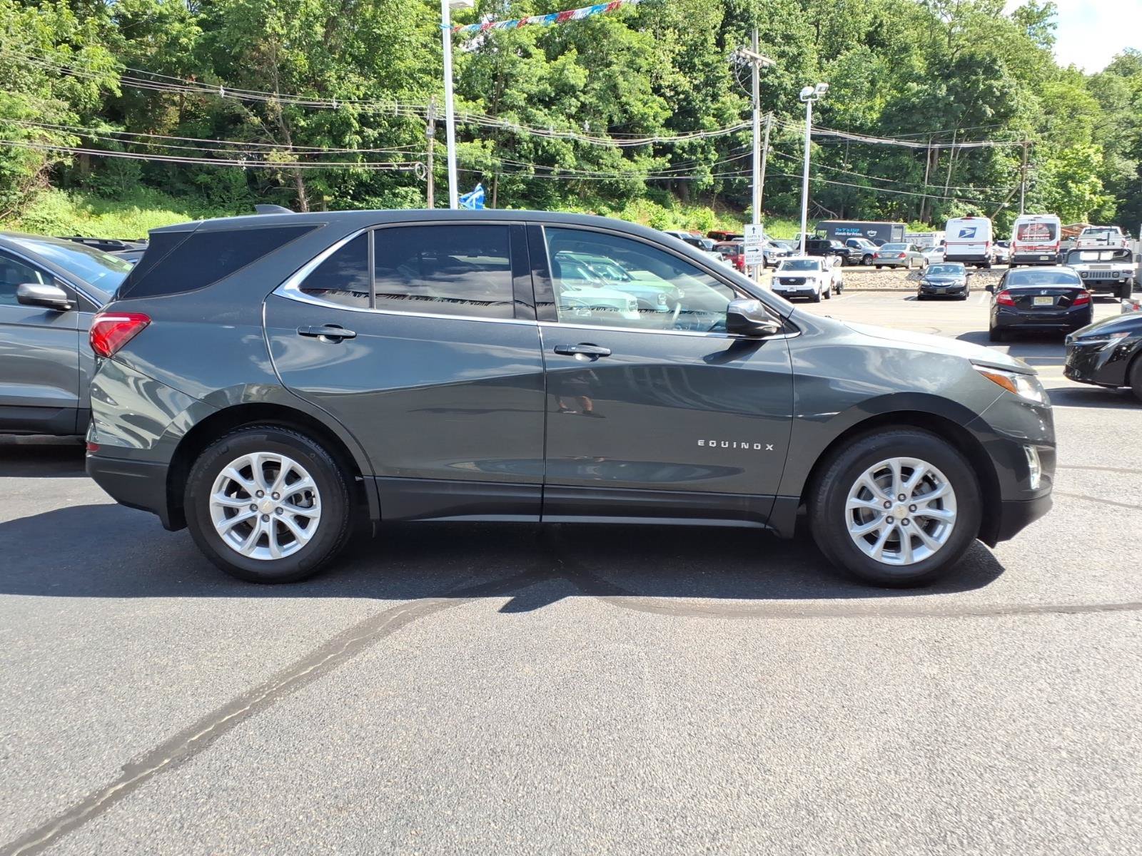 Used 2020 Chevrolet Equinox LT FWD image 9