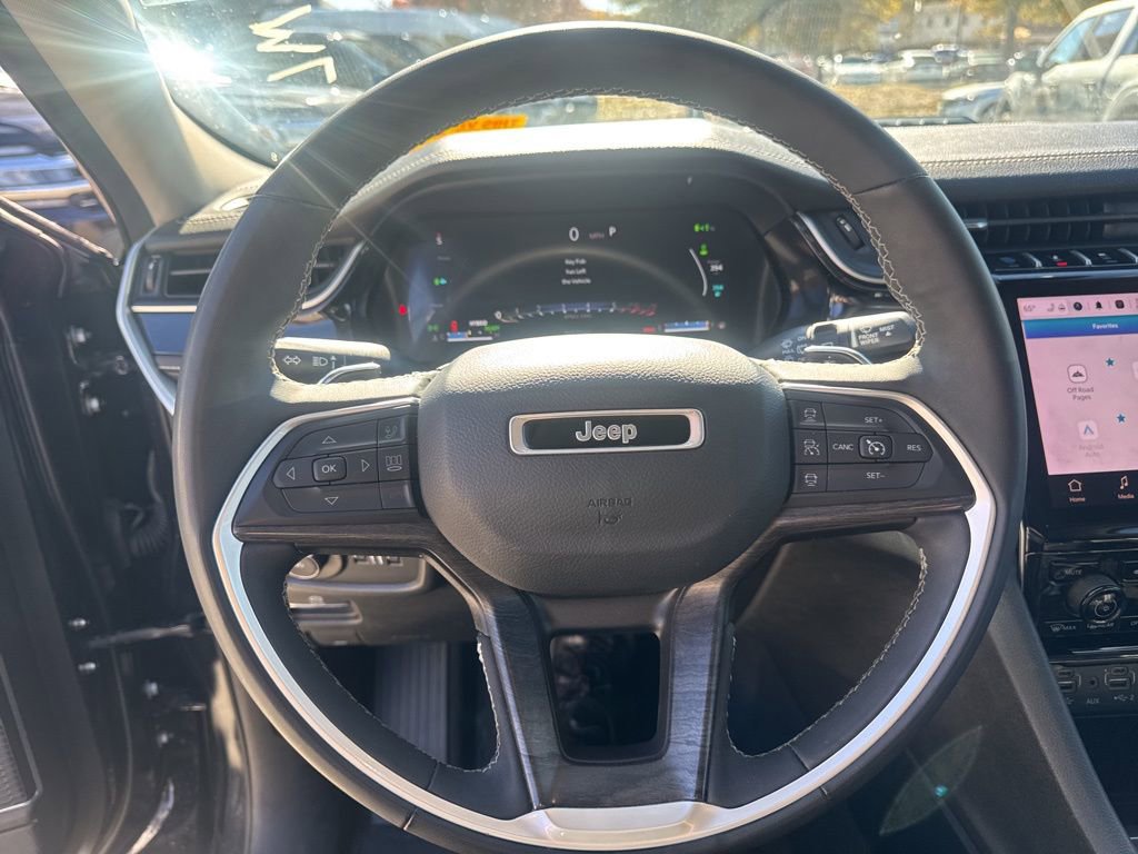 Used 2024 Jeep Grand Cherokee Limited 4xe image 21