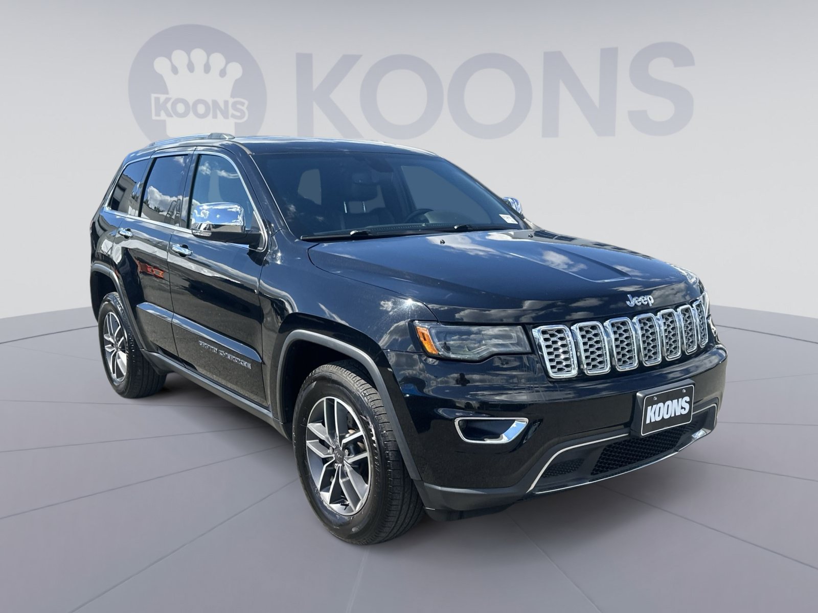 Used 2020 Jeep Grand Cherokee Limited w/ Premium Lighting Group AWD/4WD image 2