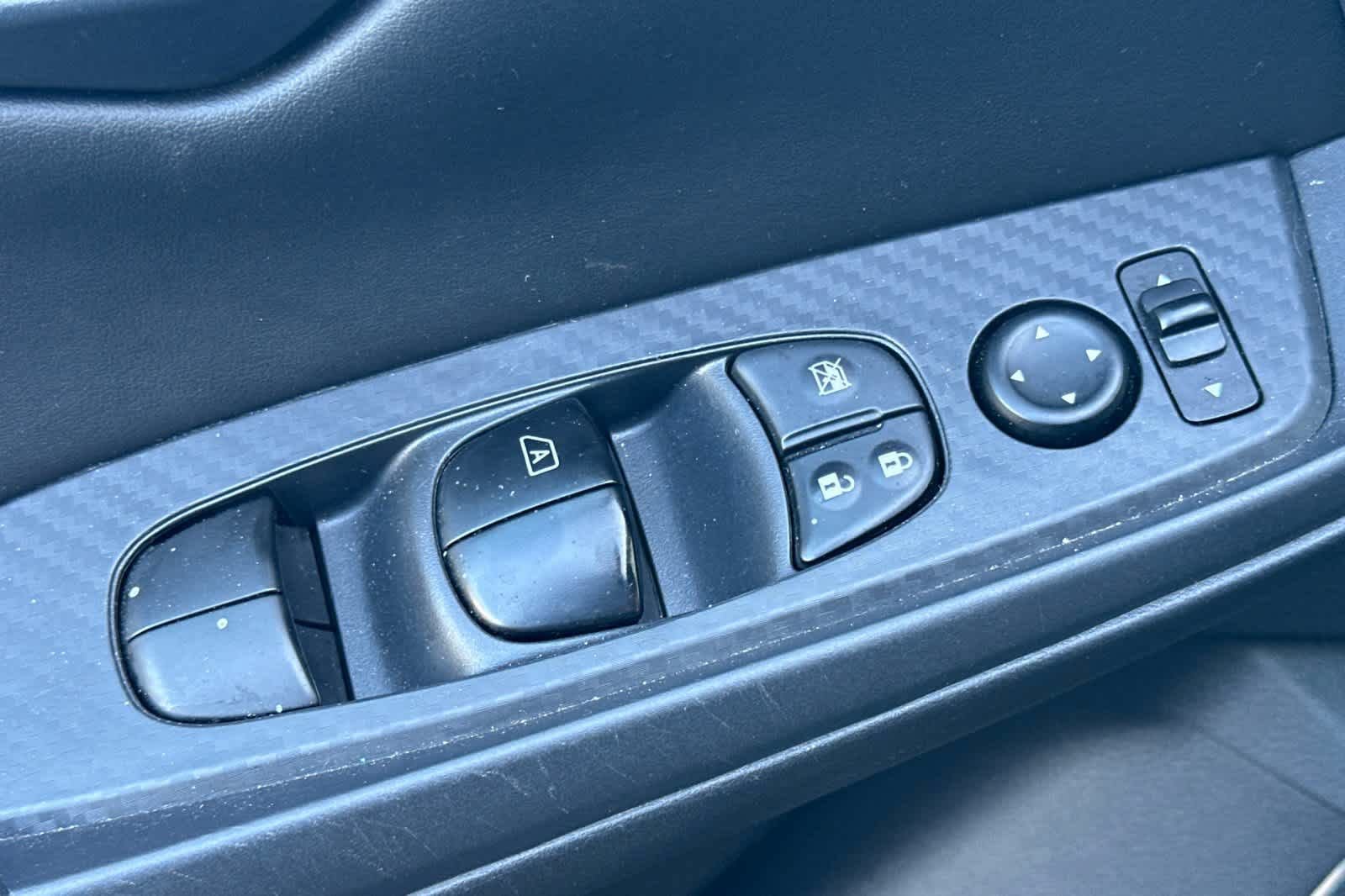 Used 2025 Nissan Sentra S FWD image 13