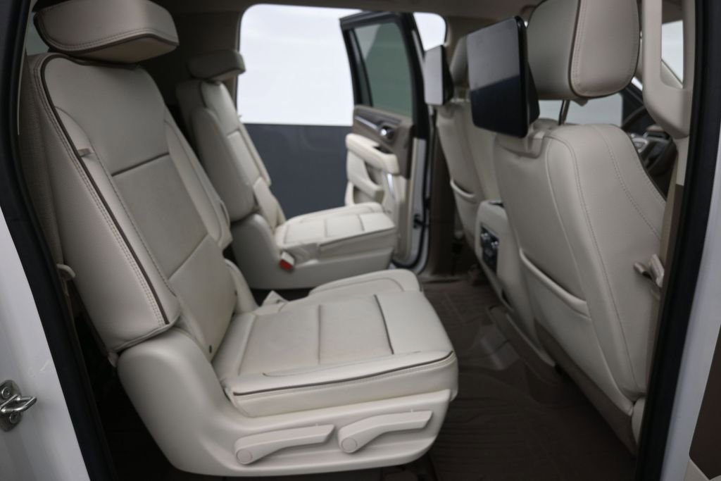 Used 2021 GMC Yukon XL Denali w/ Denali Premium Package RWD image 10