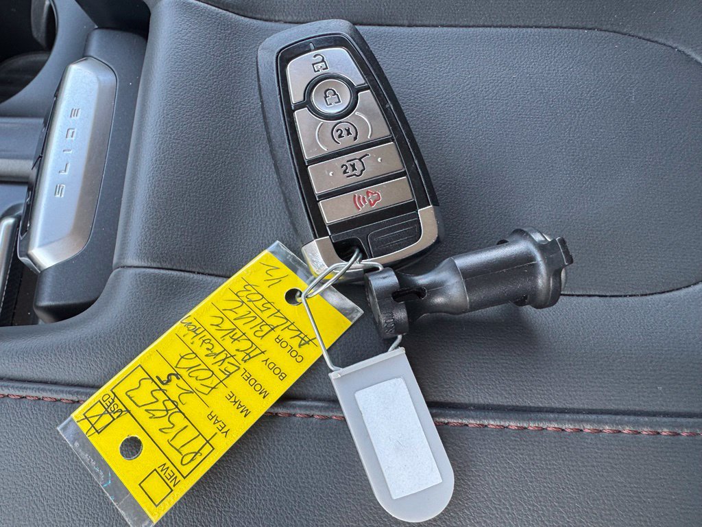 Certified 2025 Ford Expedition Max Active AWD/4WD image 12