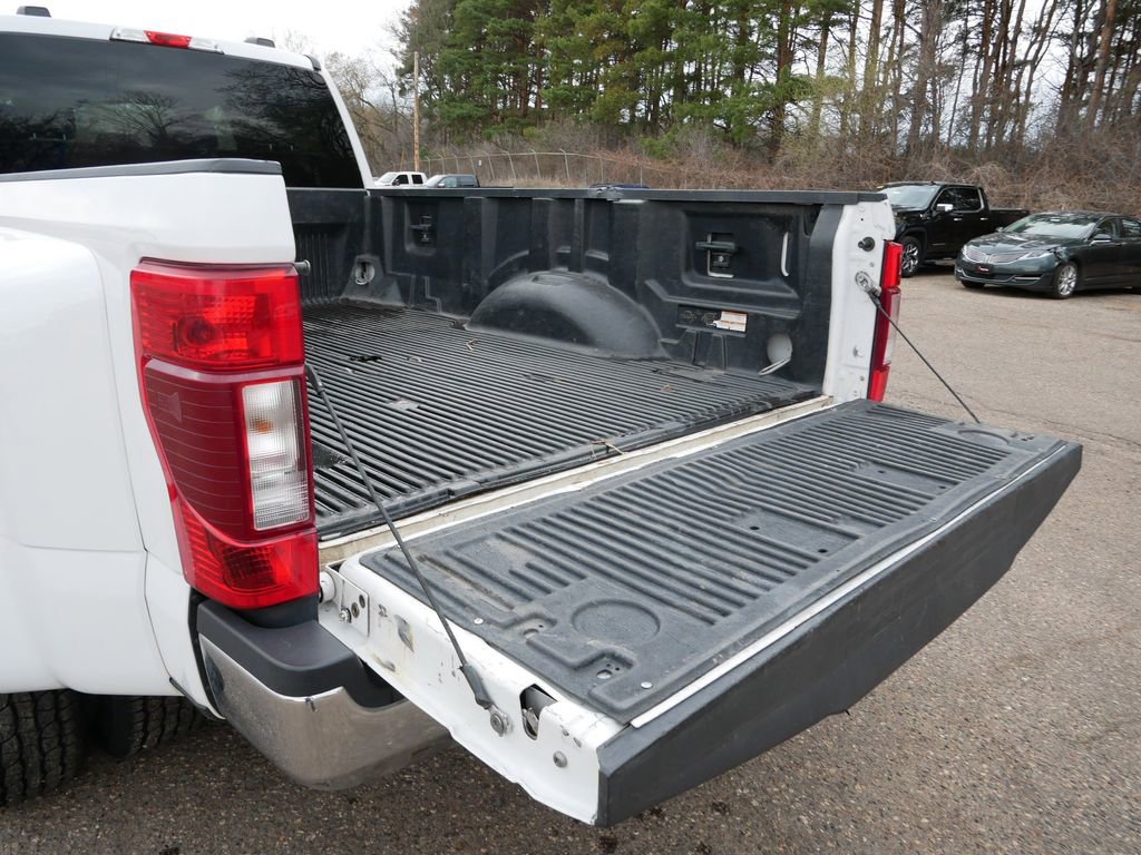 Certified 2020 Ford F350 XLT AWD/4WD image 10