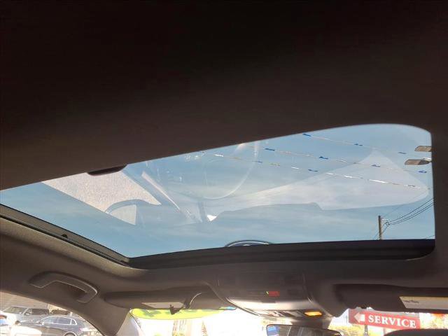 Used 2024 Volkswagen Jetta GLI Autobahn w/ GLI Black Package image 10