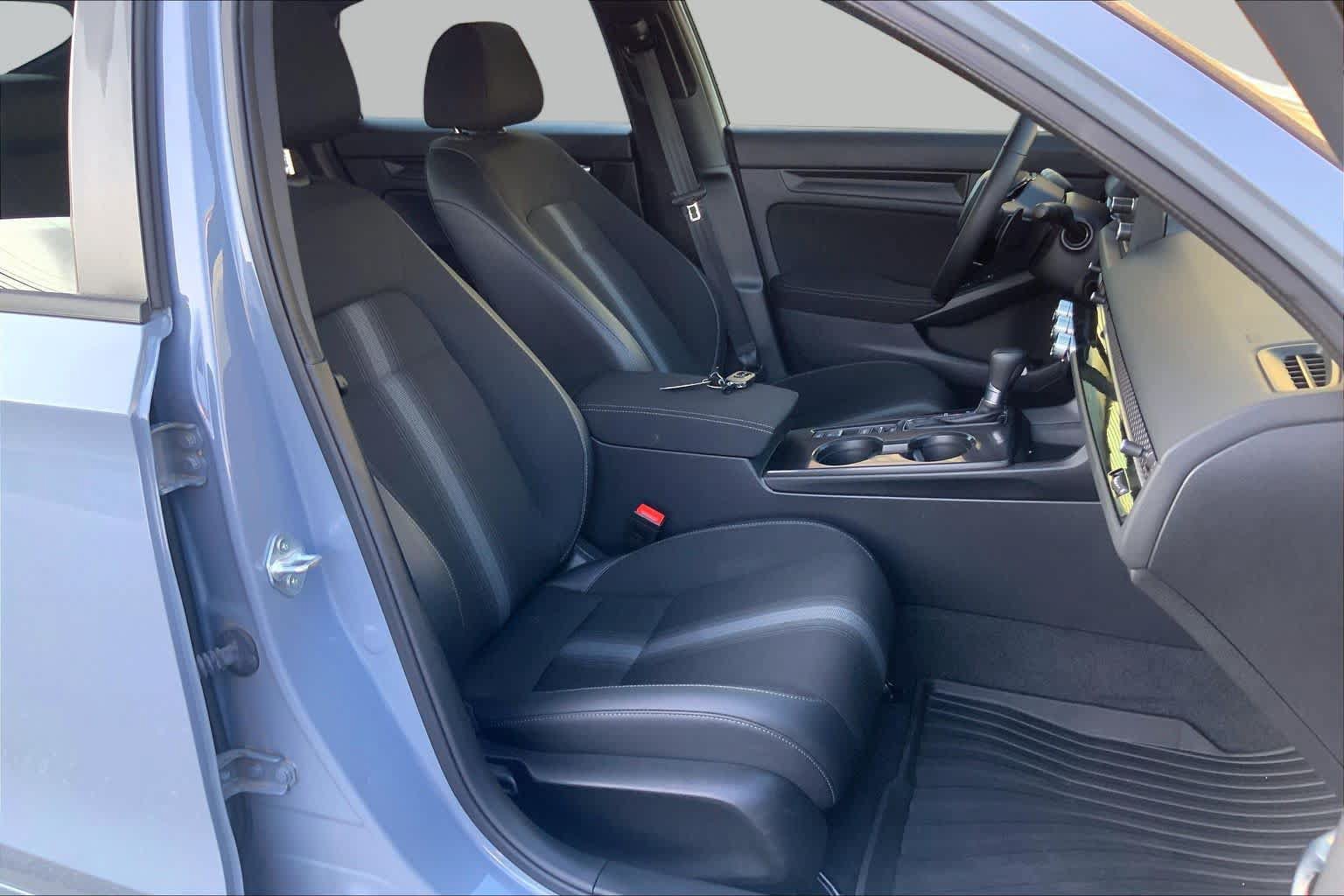 Used 2023 Honda Civic Sport image 9