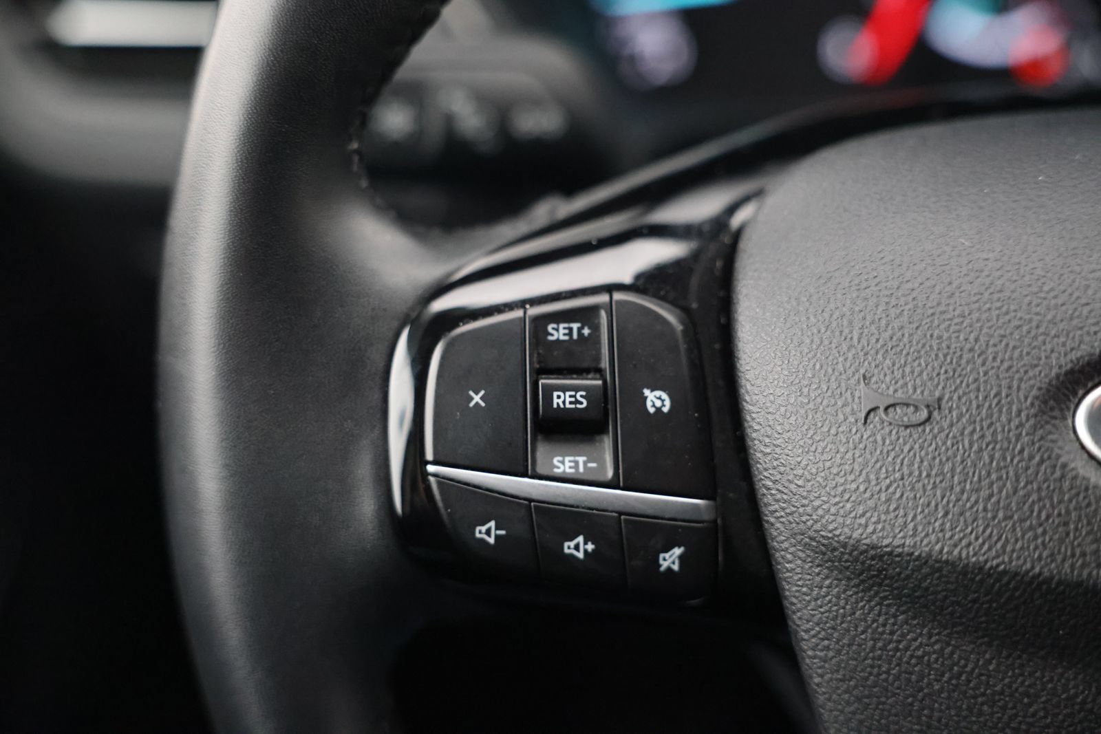 Certified 2022 Ford Escape SEL AWD/4WD image 18