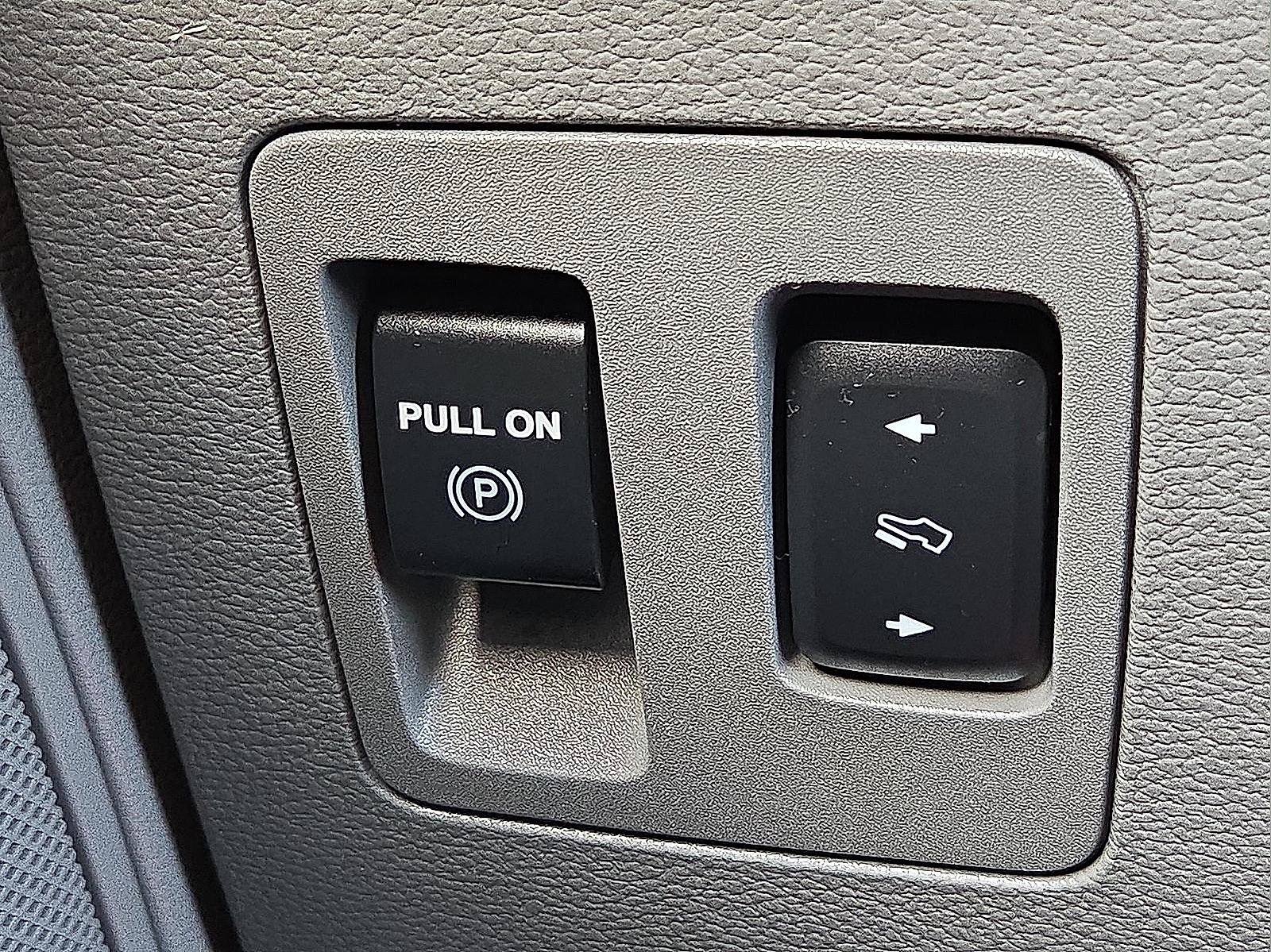 Certified 2020 Ford F150 XLT w/ Equipment Group 302A Luxury image 20