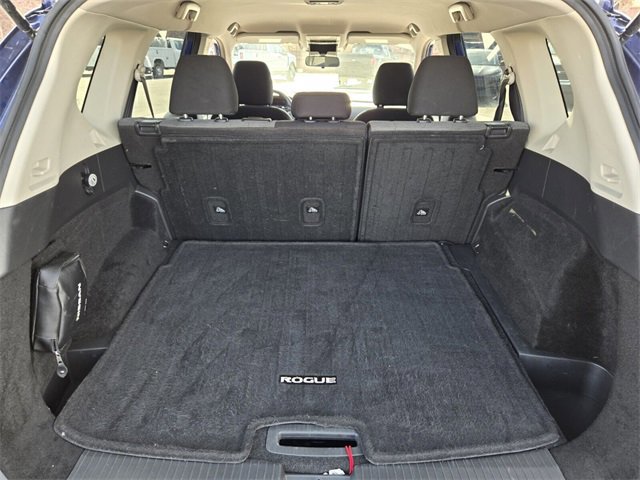 Used 2021 Nissan Rogue S image 15