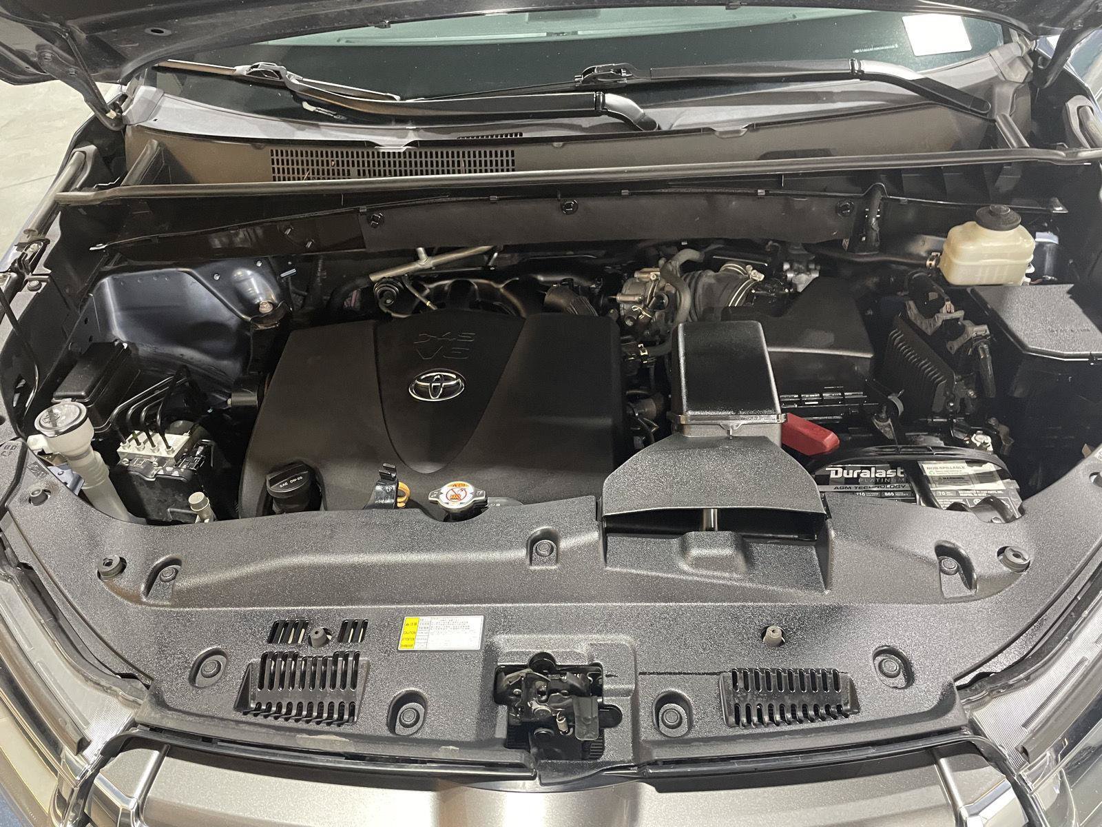 Used 2019 Toyota Highlander Limited AWD/4WD image 41