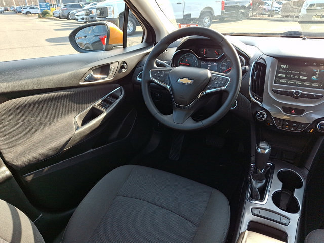 Used 2017 Chevrolet Cruze LT w/ Convenience Package image 13