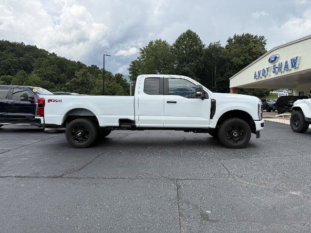 Certified 2025 Ford F350 XL w/ STX Appearance Package AWD/4WD image 9