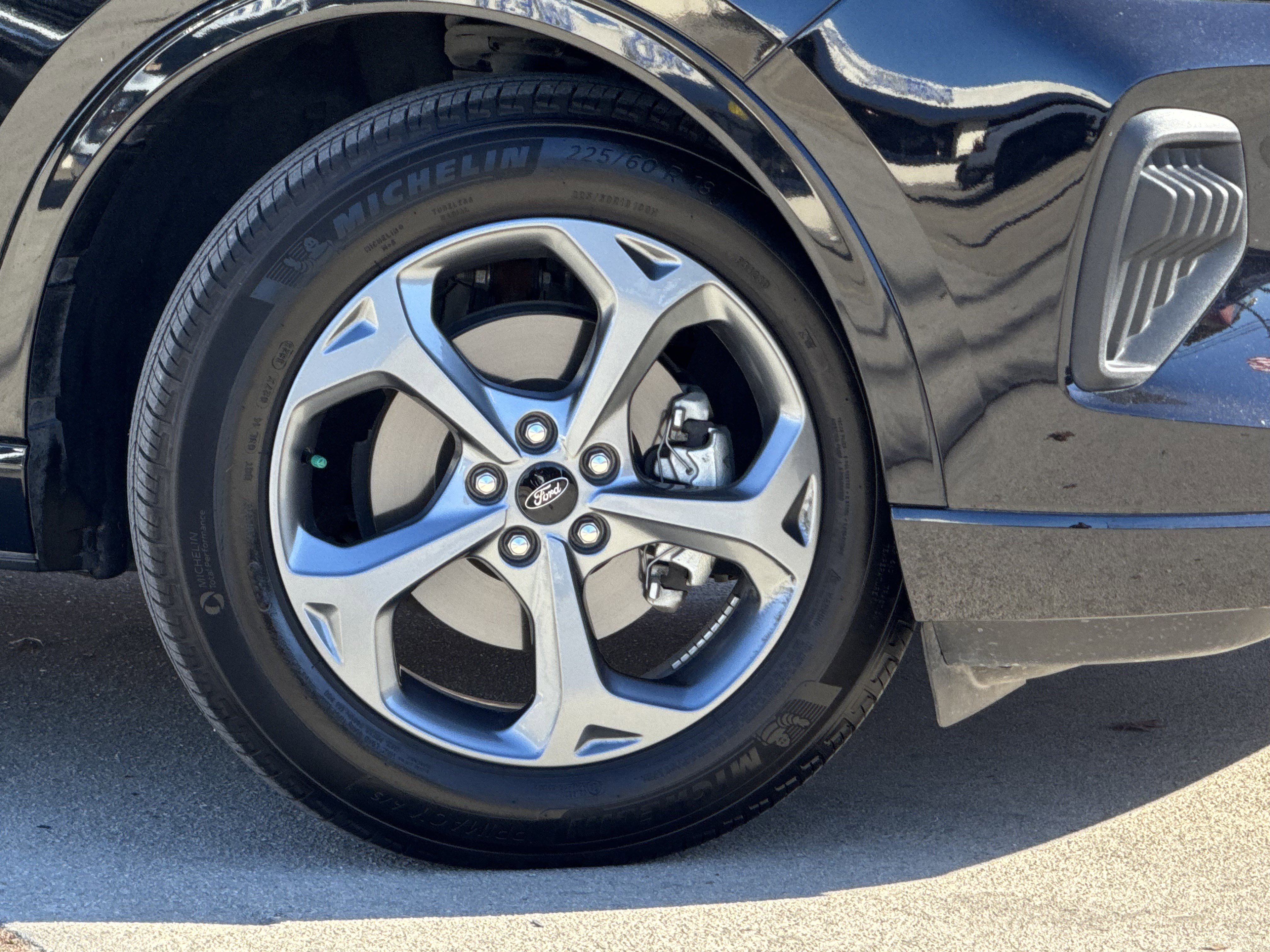 Certified 2023 Ford Escape ST-Line w/ Tech Pack #1 image 3