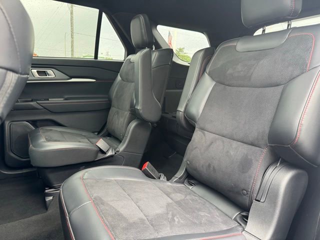 Certified 2025 Ford Explorer ST w/ Sun And Sound Package AWD/4WD image 8