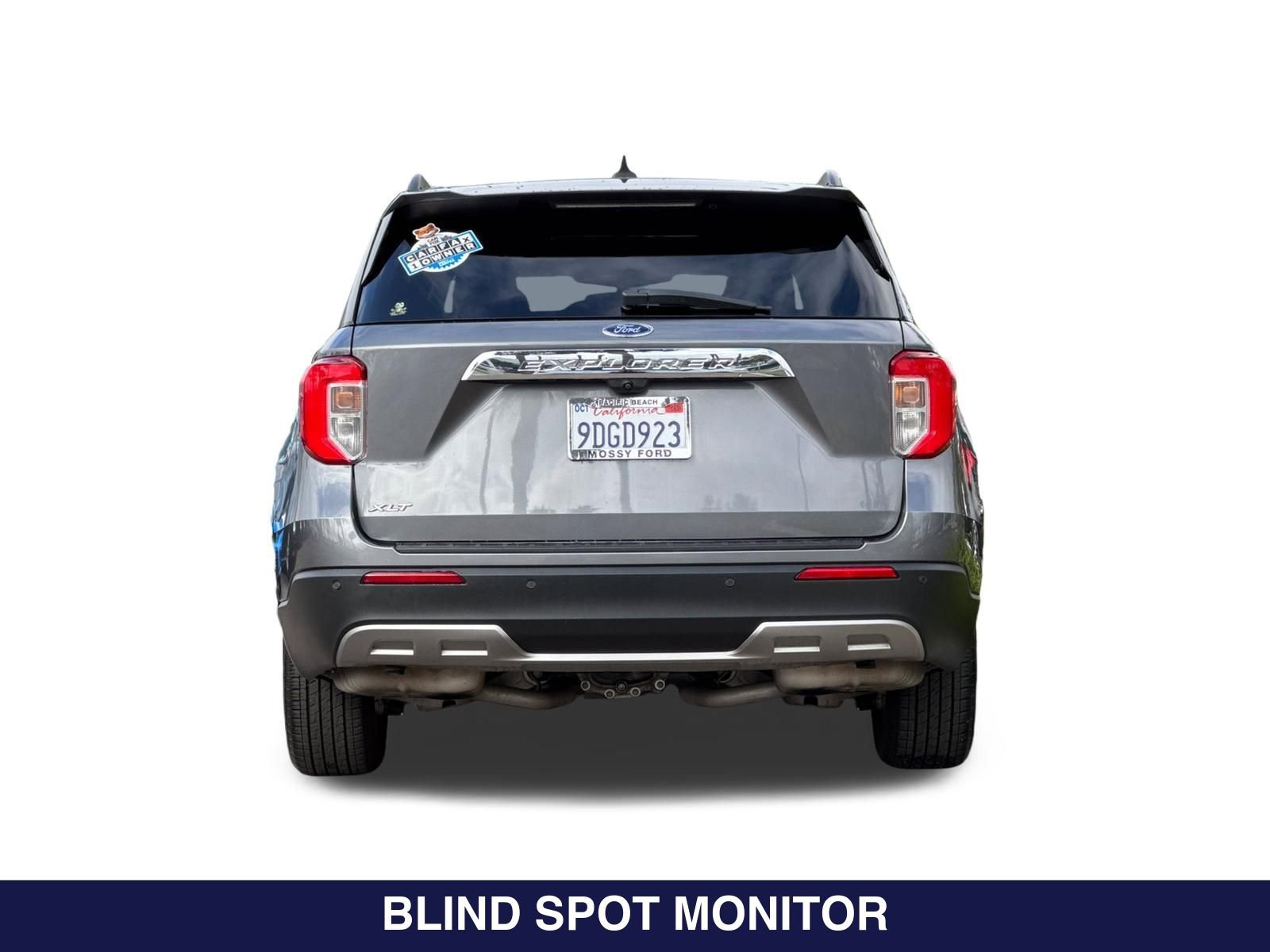 Certified 2022 Ford Explorer XLT w/ Equipment Group 202A RWD image 8