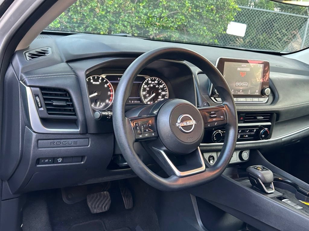 Used 2024 Nissan Rogue S AWD/4WD image 32