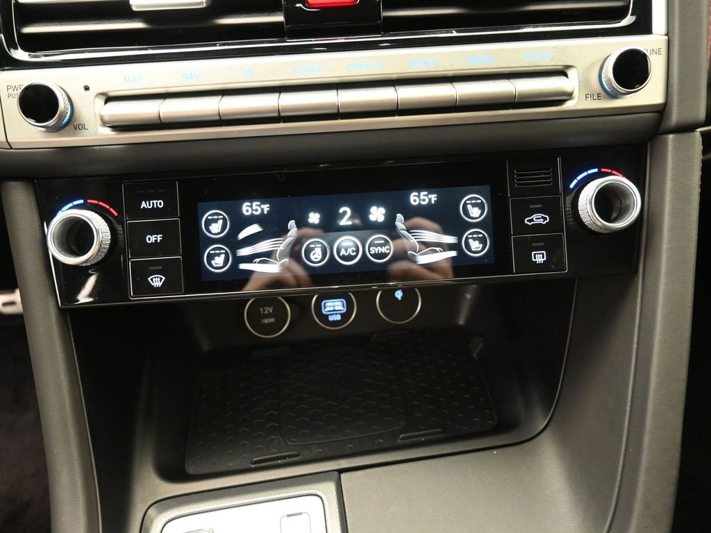 Used 2024 Genesis G70 3.3T Advanced w/ Sport Prestige Package image 29