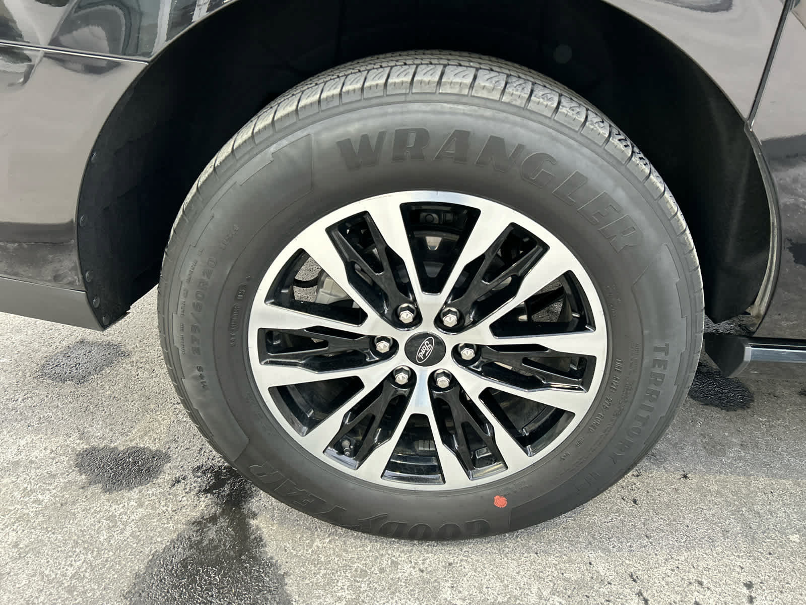 Certified 2025 Ford Expedition Max Platinum AWD/4WD image 17