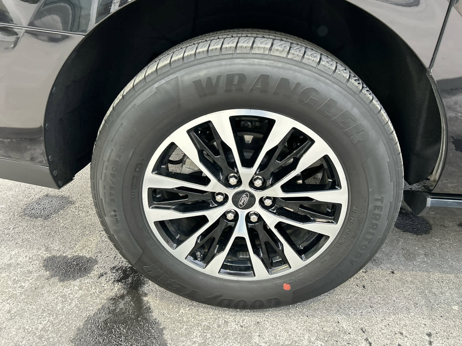 Certified 2025 Ford Expedition Max Platinum AWD/4WD image 17