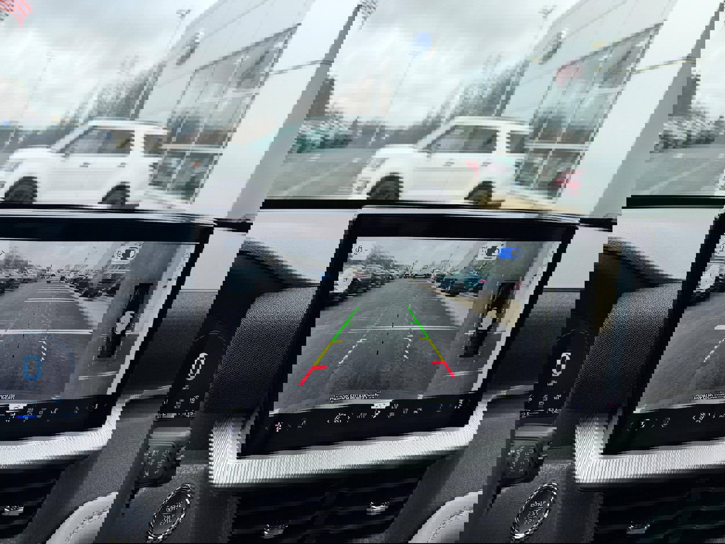 Certified 2025 Ford Explorer Platinum w/ LUX Leather Package image 28