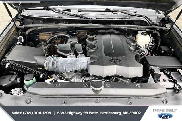 Used 2024 Toyota 4Runner TRD Off-Road image 10