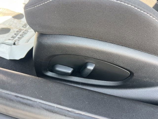 Used 2020 Chevrolet Camaro LT w/ Technology Package image 20