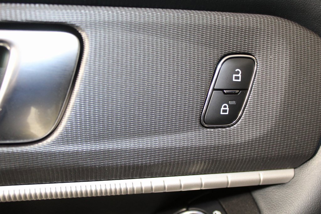 Certified 2025 Ford Explorer ST-Line w/ ST-Line Street Pack image 21