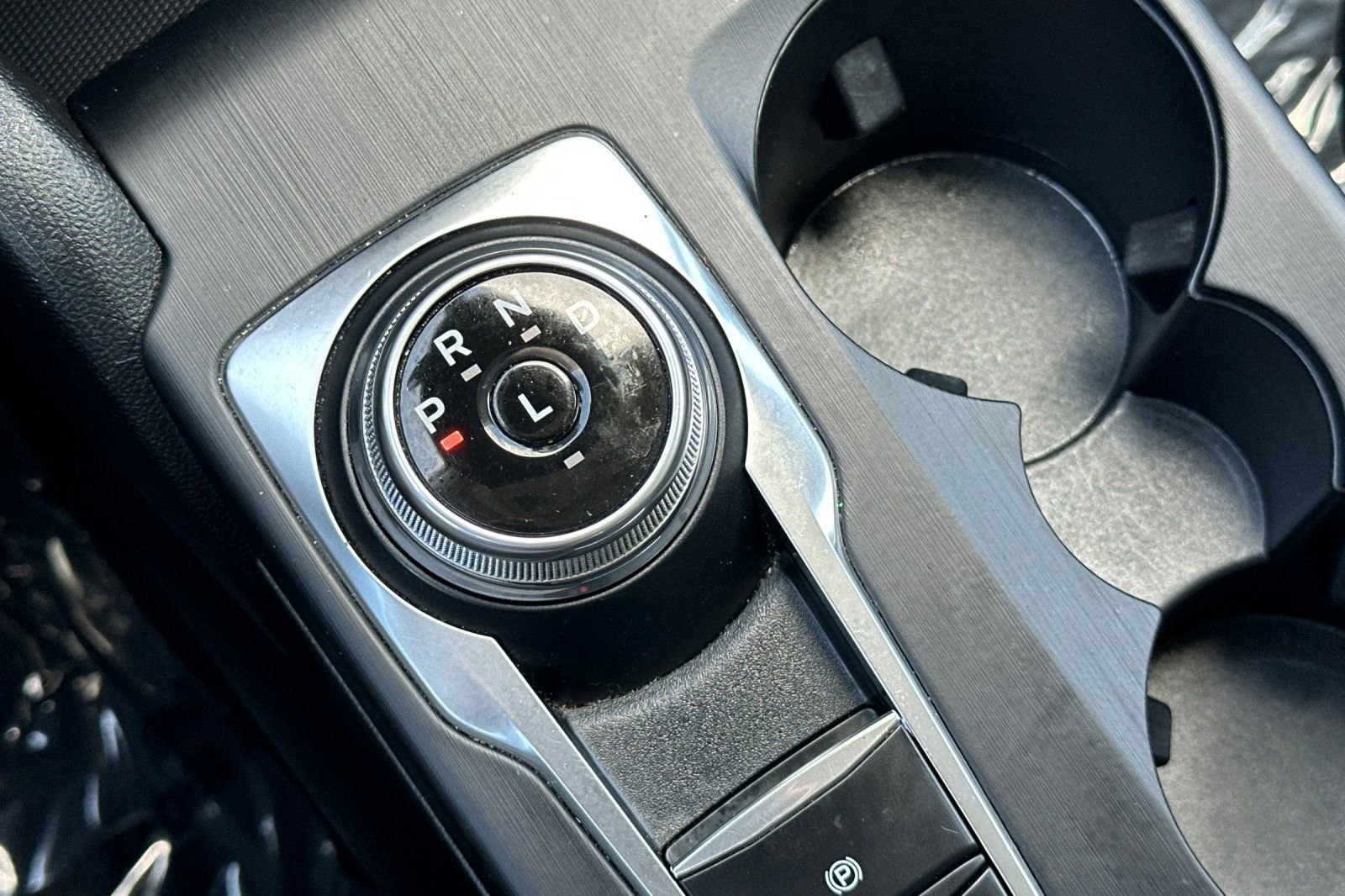 Certified 2022 Ford Escape SE w/ SE Sport Appearance Package FWD image 34