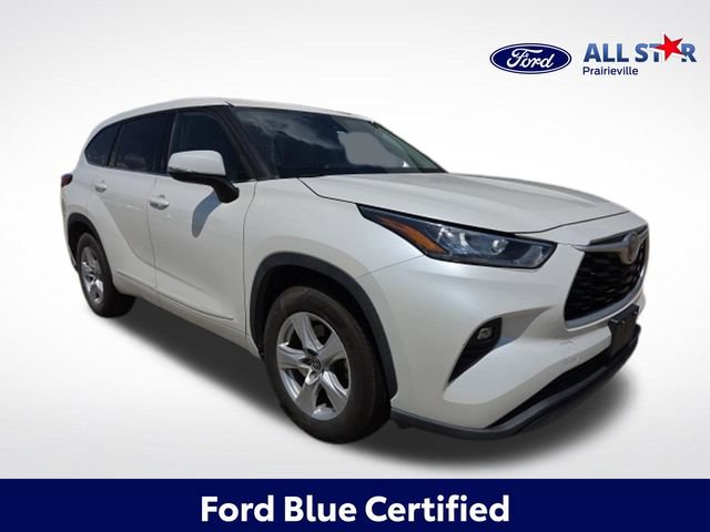 Used 2020 Toyota Highlander LE w/ Protection Package #3 FWD image 1