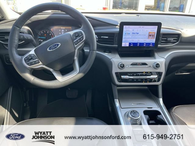 Certified 2023 Ford Explorer XLT w/ Equipment Group 202A AWD/4WD image 15