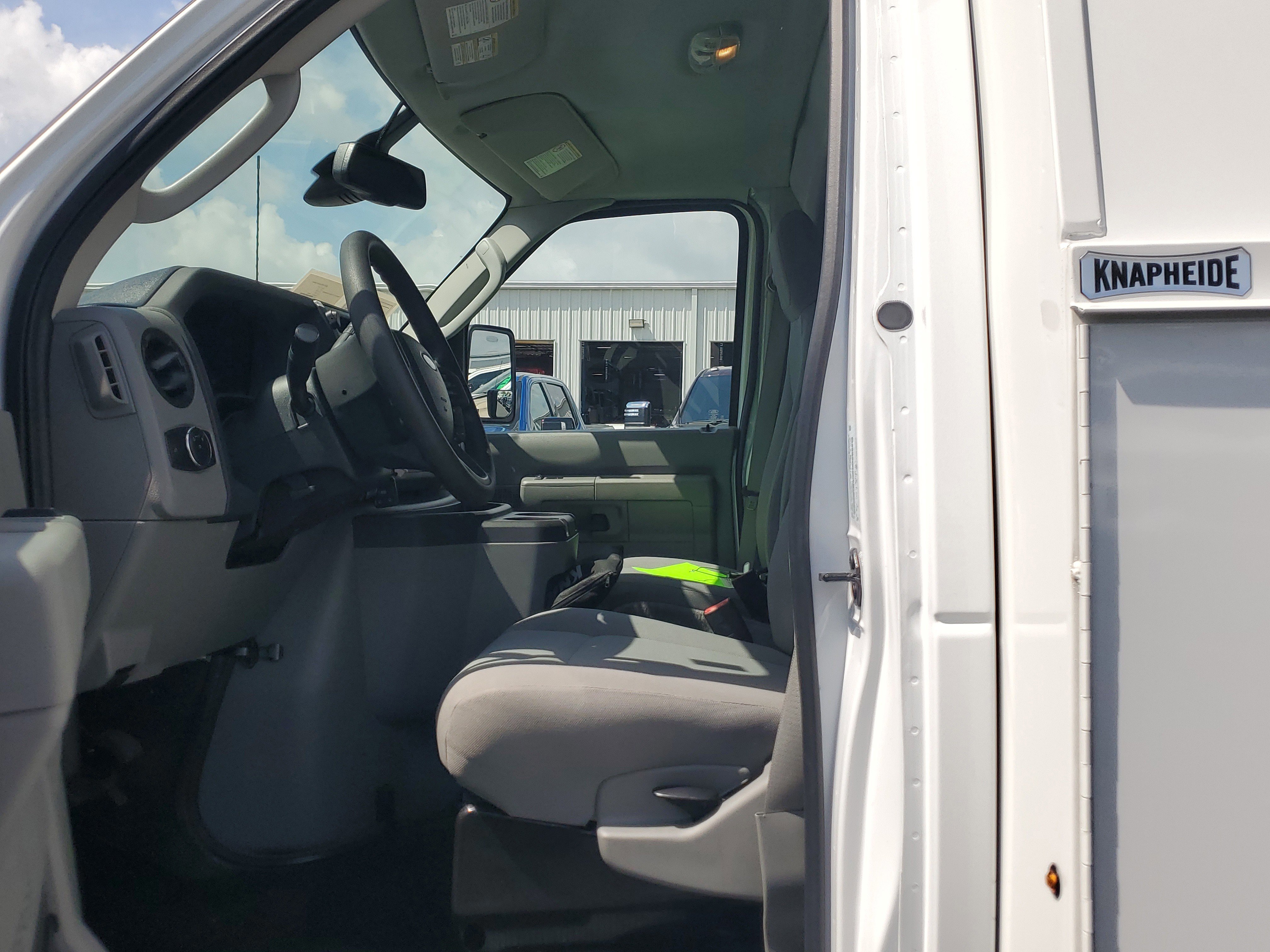 Certified 2024 Ford E-450 and Econoline 450 Super Duty w/ Driver's Safety Package image 14