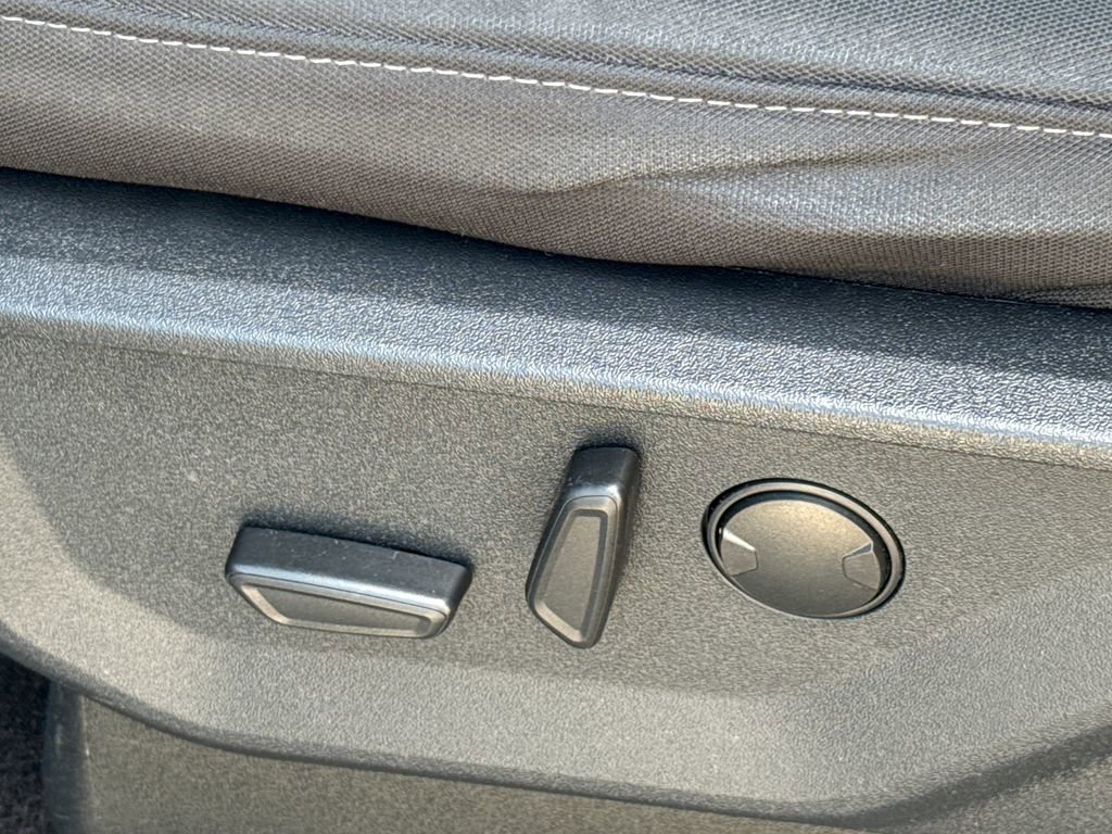 Certified 2023 Ford F150 XLT w/ Equipment Group 302A High image 27