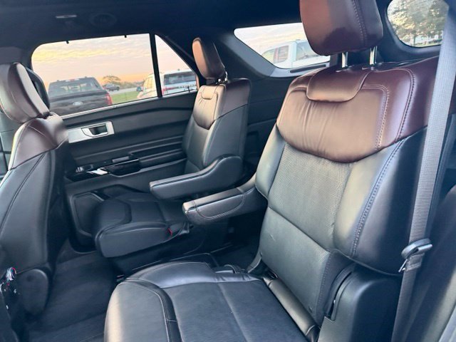 Certified 2021 Ford Explorer Platinum w/ Equipment Group 601A AWD/4WD image 26