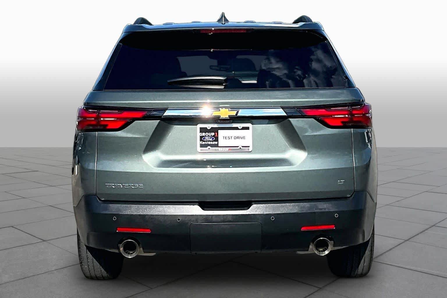 Used 2022 Chevrolet Traverse LT FWD image 5
