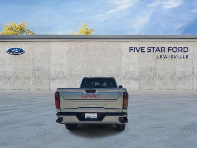 Used 2024 GMC Sierra 2500 AT4 w/ AT4 Preferred Package AWD/4WD image 7