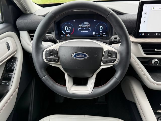 Certified 2025 Ford Explorer Active w/ Active Comfort Package AWD/4WD image 29