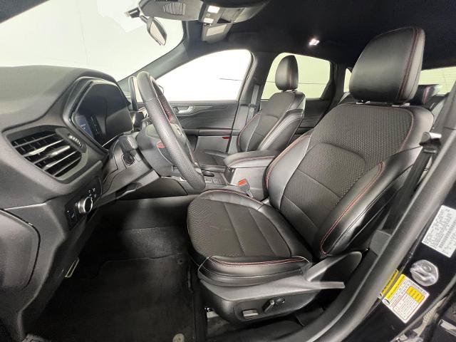 Certified 2024 Ford Escape ST-Line AWD/4WD image 2