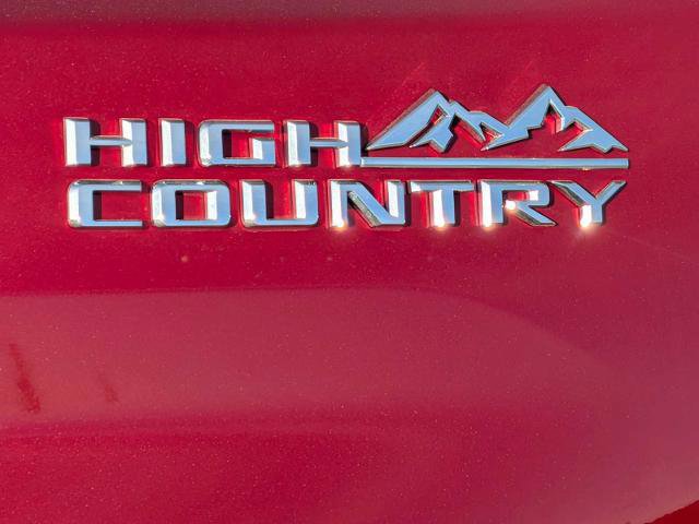 Used 2024 Chevrolet Silverado 2500 High Country w/ Technology Package image 12