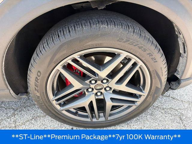 Certified 2025 Ford Explorer ST-Line w/ Premium Package AWD/4WD image 38