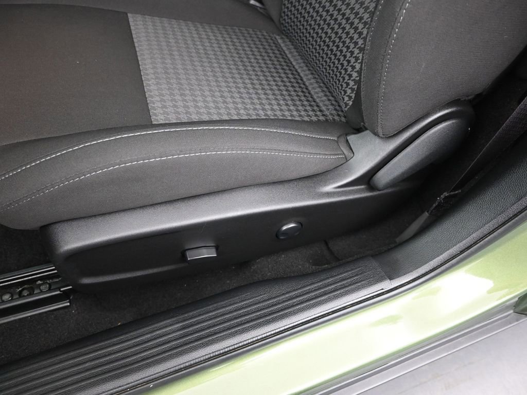 Used 2023 Dodge Challenger GT w/ Blacktop Package image 40