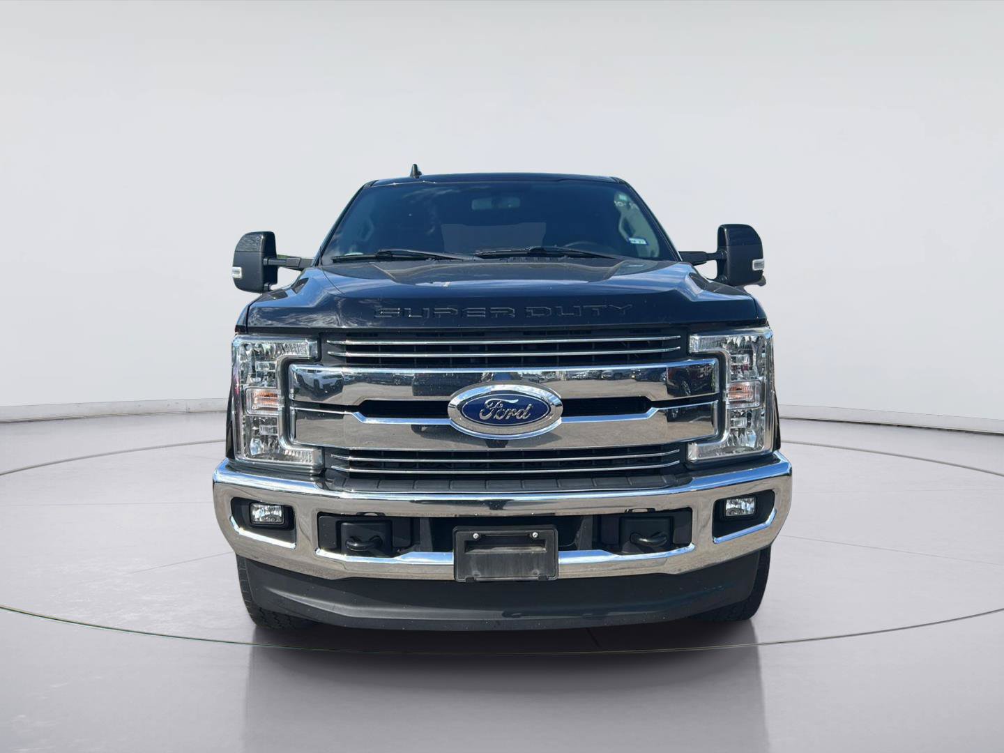 Certified 2019 Ford F250 Lariat w/ FX4 Off-Road Package AWD/4WD image 2