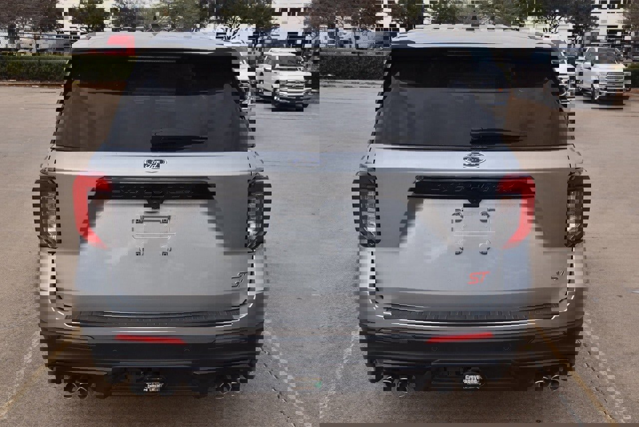 Certified 2022 Ford Explorer ST w/ Equipment Group 401A image 4