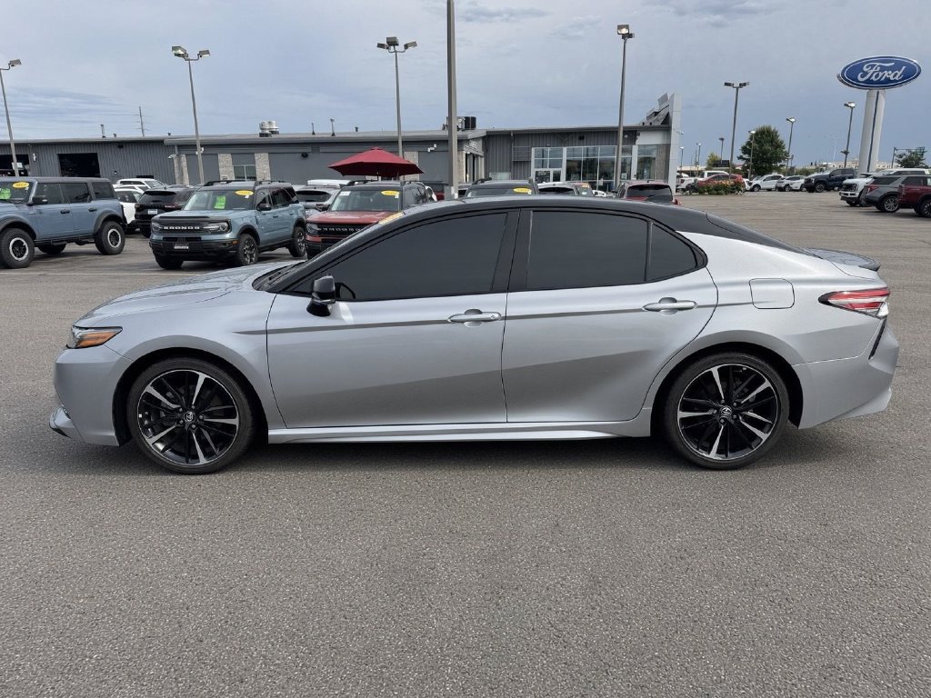 Used 2019 Toyota Camry XSE FWD image 3
