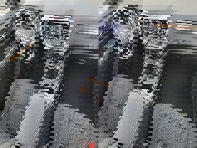 Used 2021 GMC Acadia SLE image 40