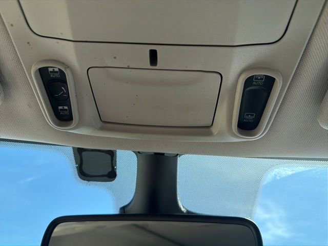 Used 2023 Chrysler Pacifica Limited image 42